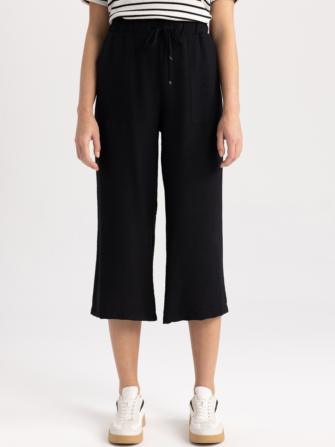 

DeFacto Women Mid-Rise Culottes Trousers, Na