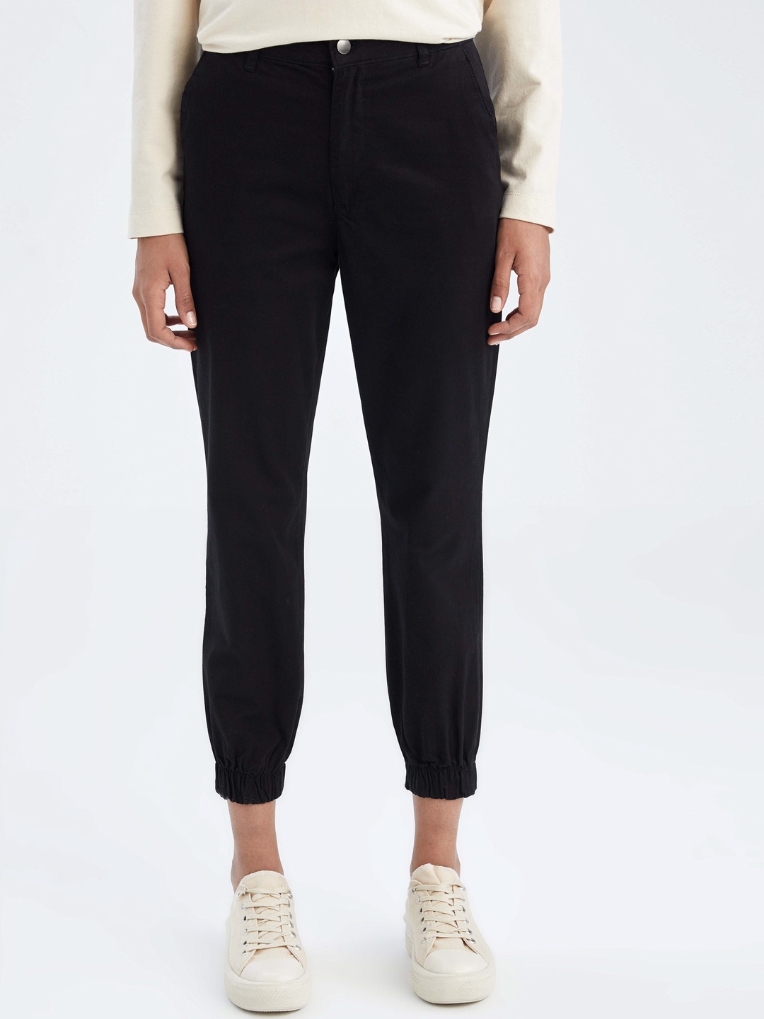 

DeFacto Women Mid Rise Pure Cotton Joggers Trousers, Black