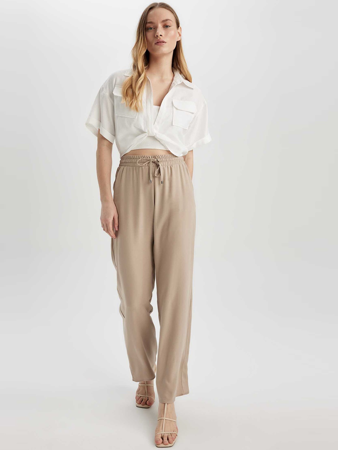 

DeFacto Women Mid-Rise Parallel Trousers, Beige