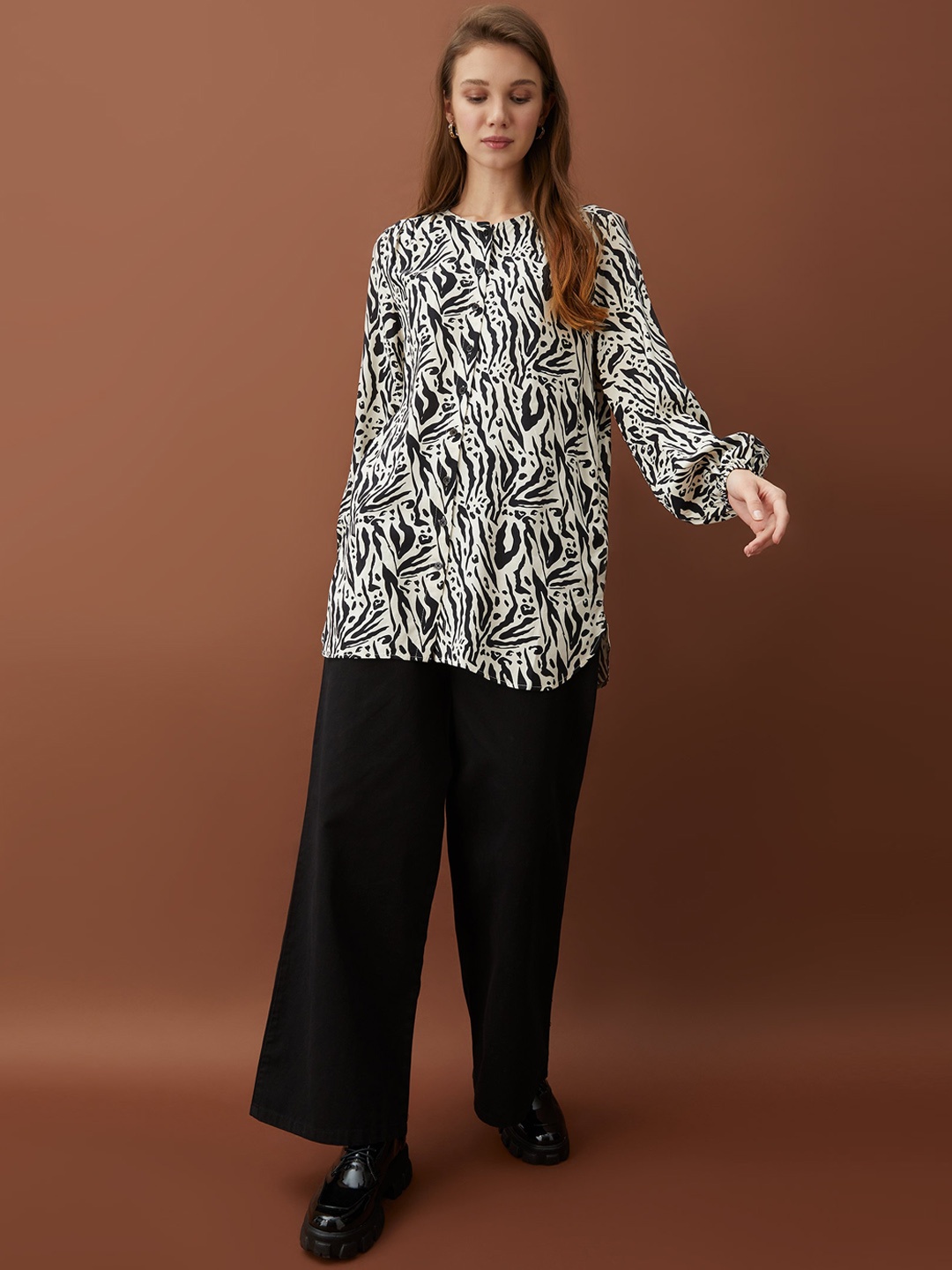 

DeFacto Women Straight Fit Pure Cotton Parallel Trousers, Black