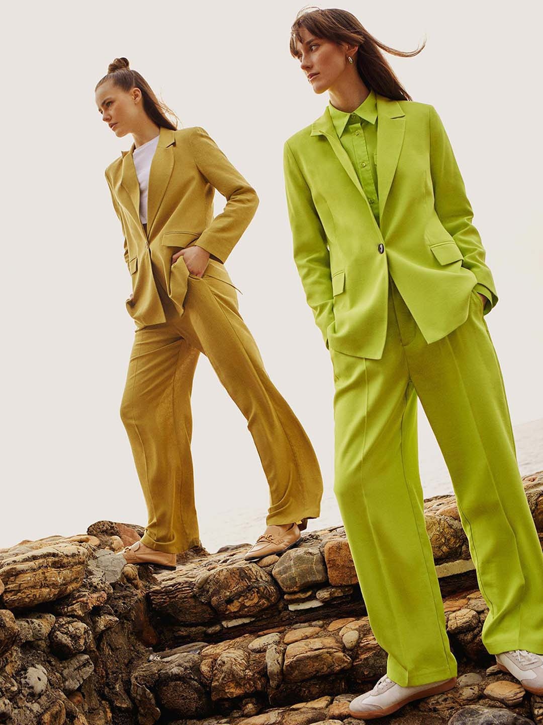 

DeFacto Women Mid-Rise Parallel Trousers, Green