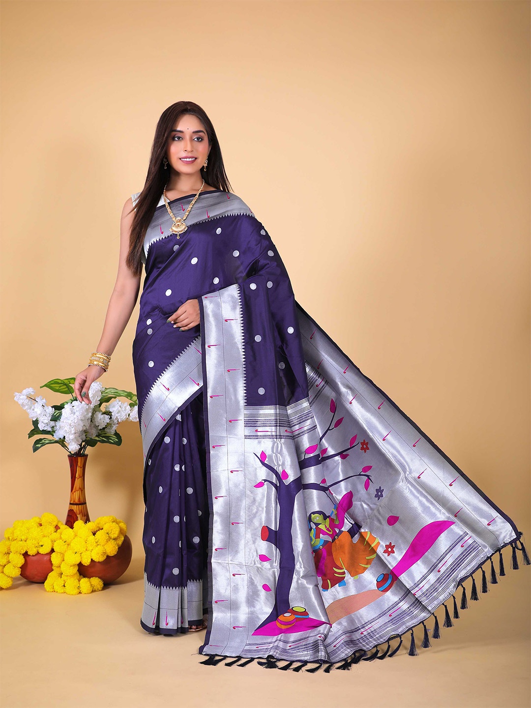 

Mitera Navy Blue & Silver-Toned Geometric Woven Design Zari Paithani Saree