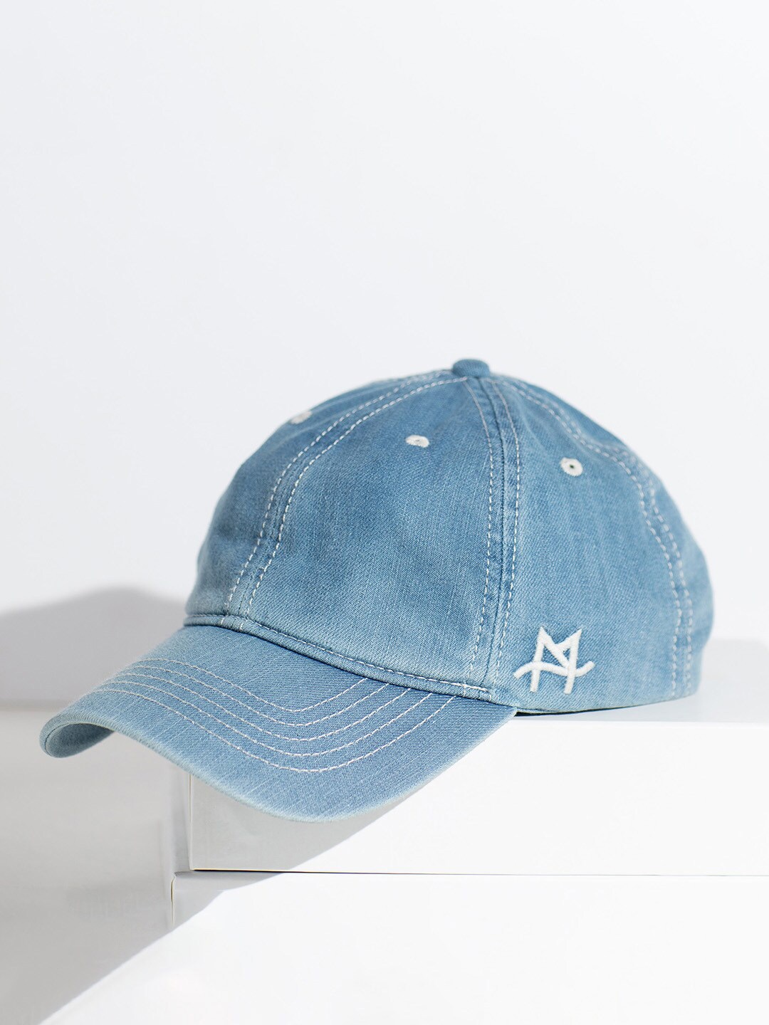 

The Mad Hatters Cotton Baseball Cap, Blue