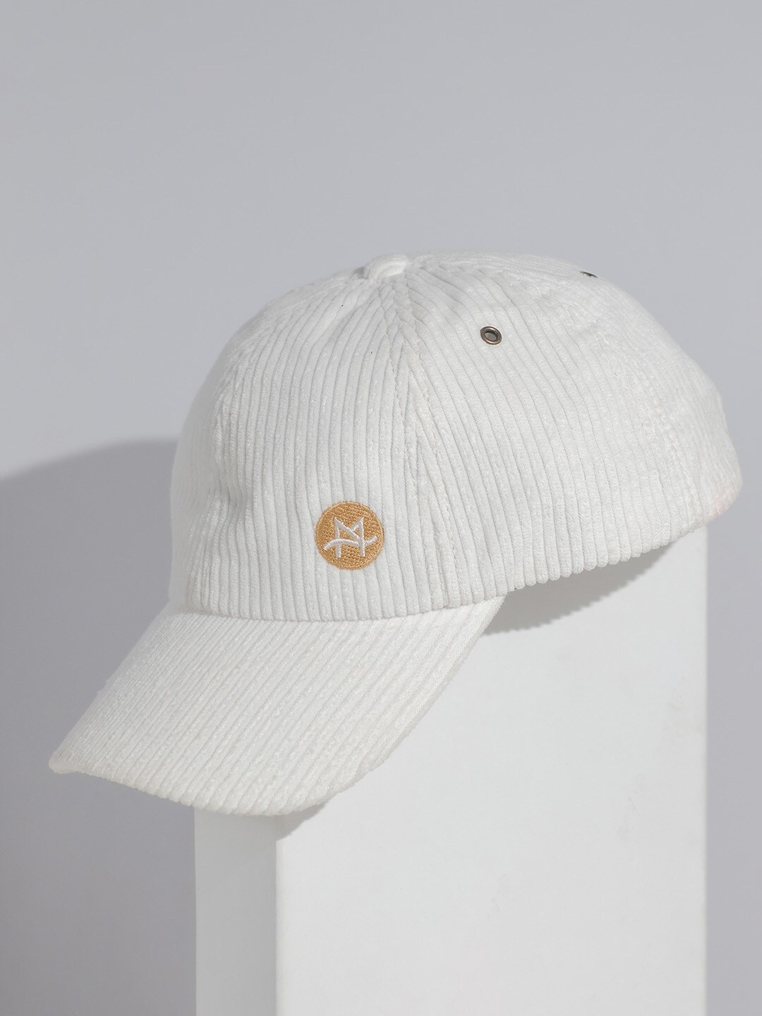 

The Mad Hatters Women Cotton Baseball Cap, Off white