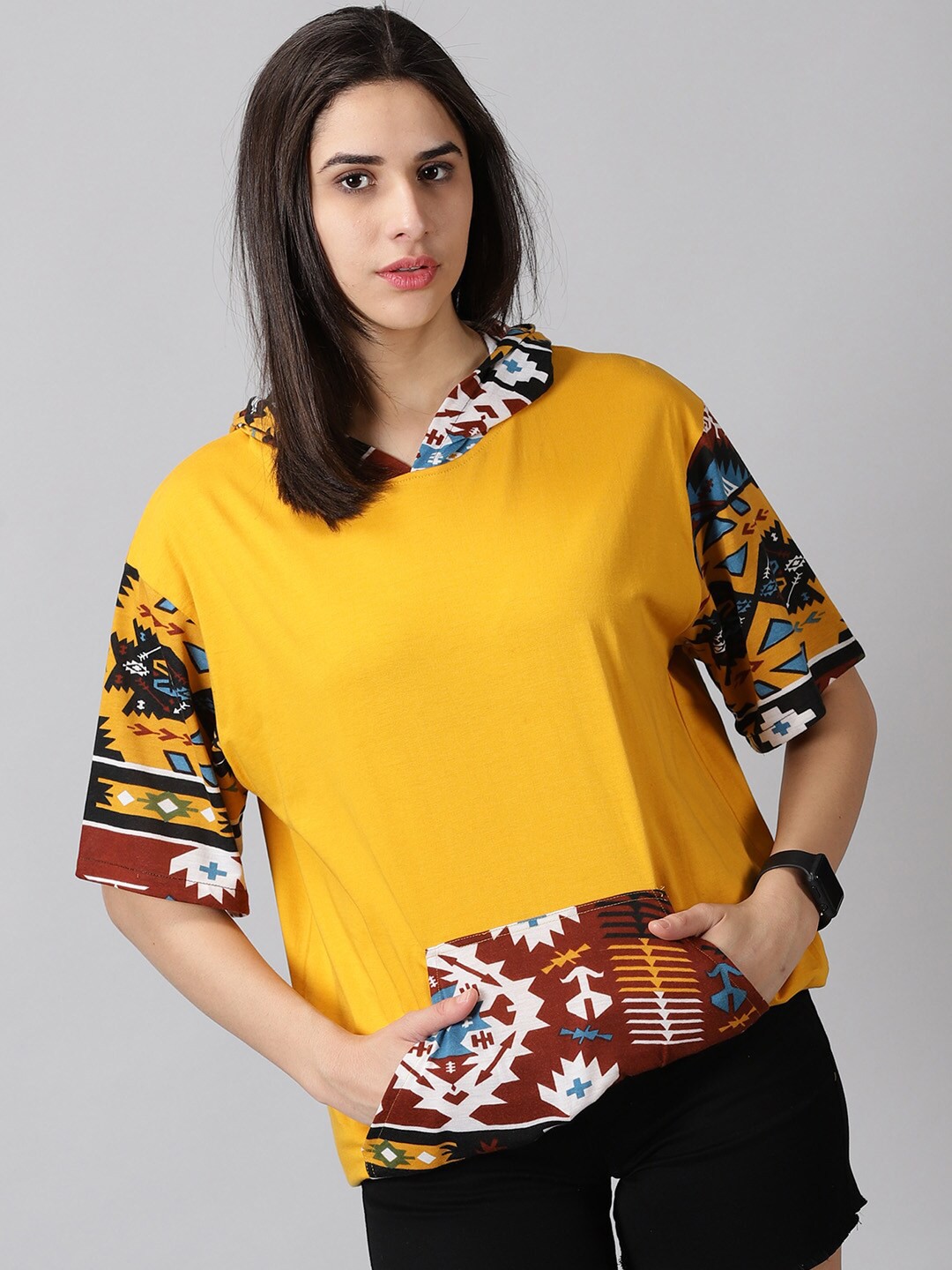 

Rodzen Printed Short Sleeves Hooded Oversized Sweatshirt, Mustard