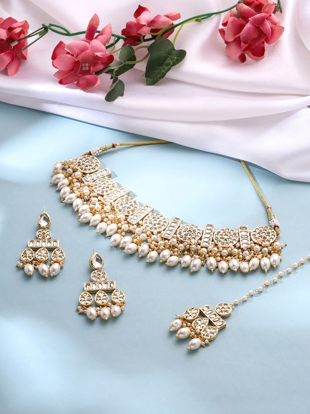 

Yellow Chimes Gold-Plated Kundan Necklace & Earrings