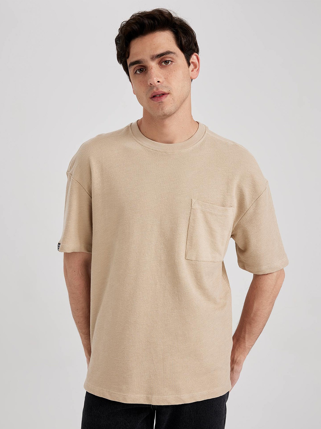 

DeFacto Self Design Round Neck Pure Cotton T-shirt, Na