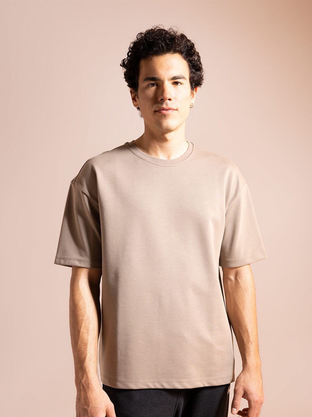 

DeFacto Round Neck Drop-Shoulder Sleeves T-shirt, Brown