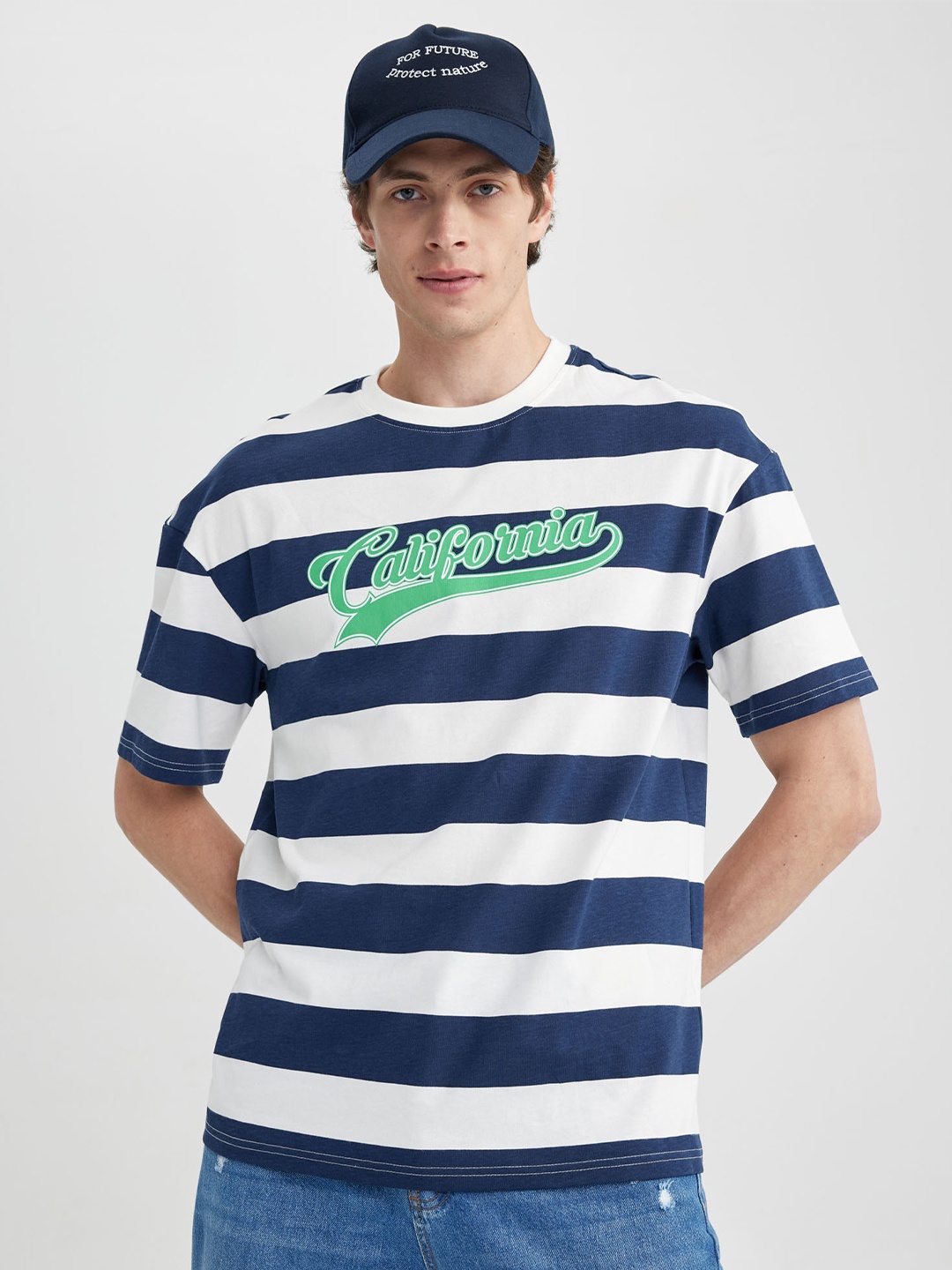 

DeFacto Striped Round Neck Pure Cotton T-shirt, White