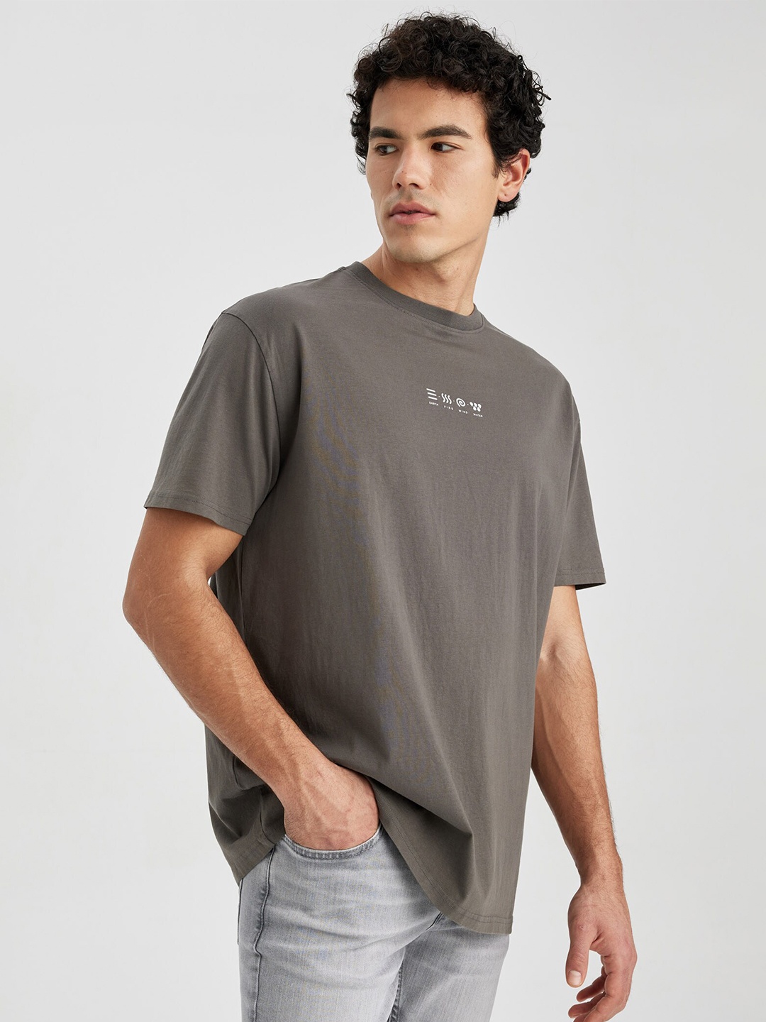 

DeFacto Men Relaxed Fit Pure Cotton T-shirt, Grey