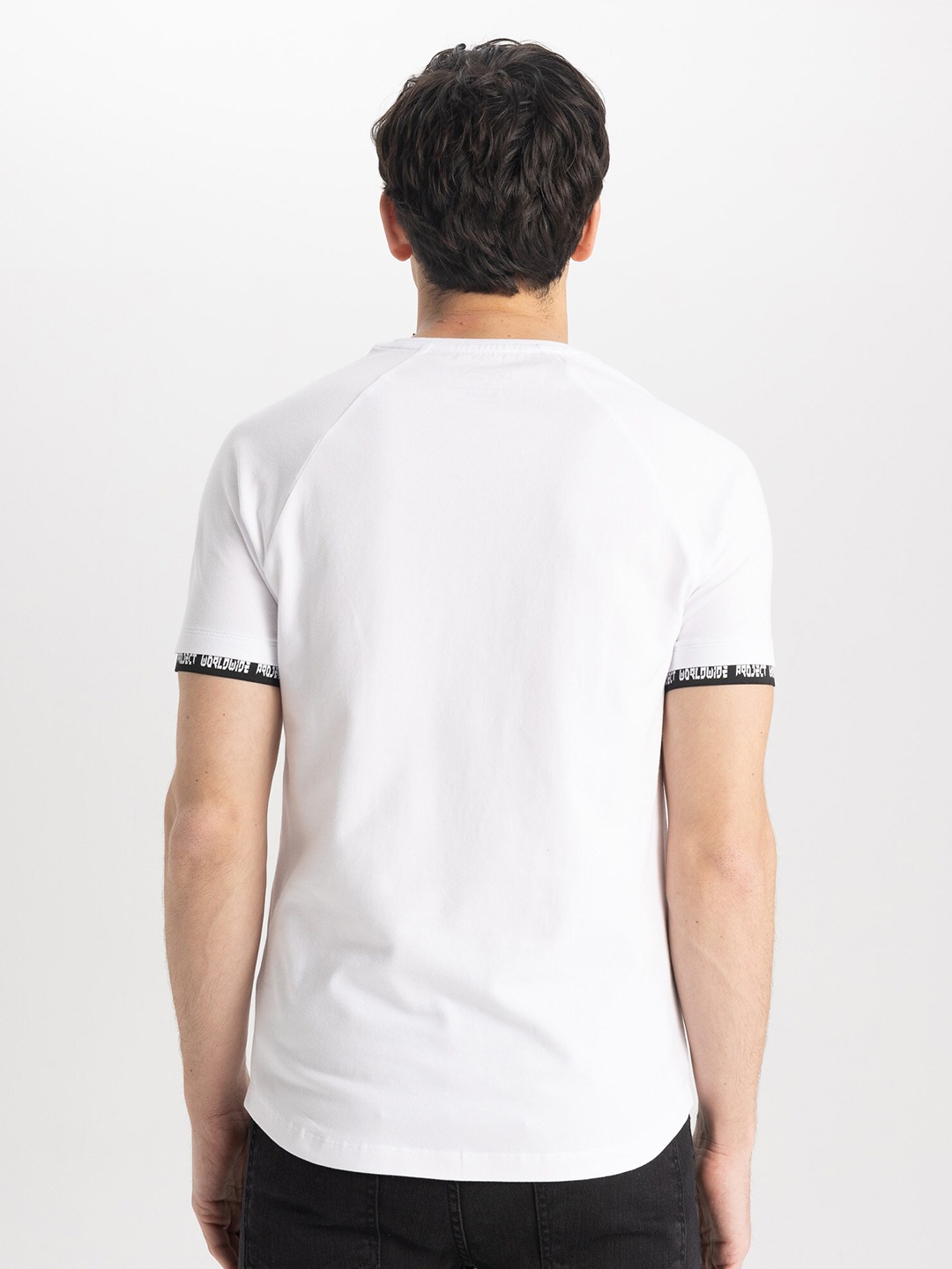 

DeFacto Round Neck T-shirt, White