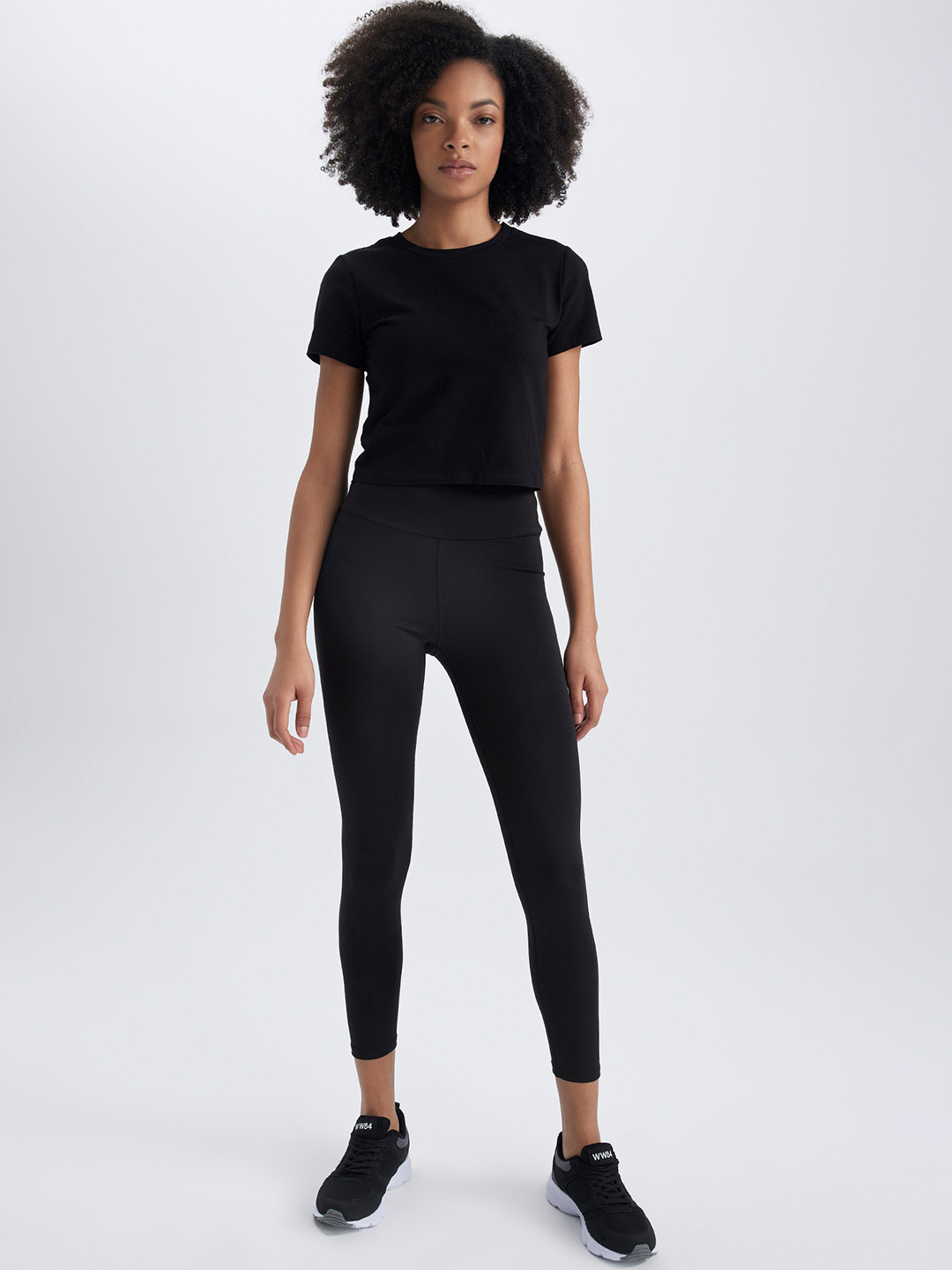 

DeFacto Ankle Length Training Tights, Black