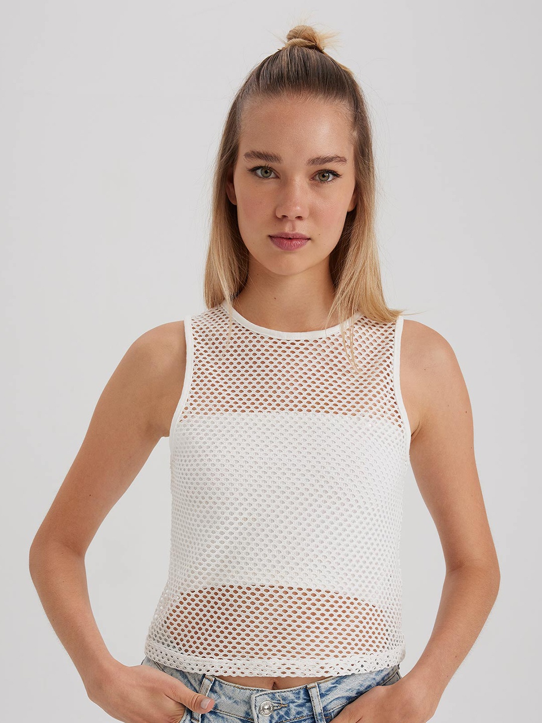 

DeFacto Self Design Sleeveless Top, White