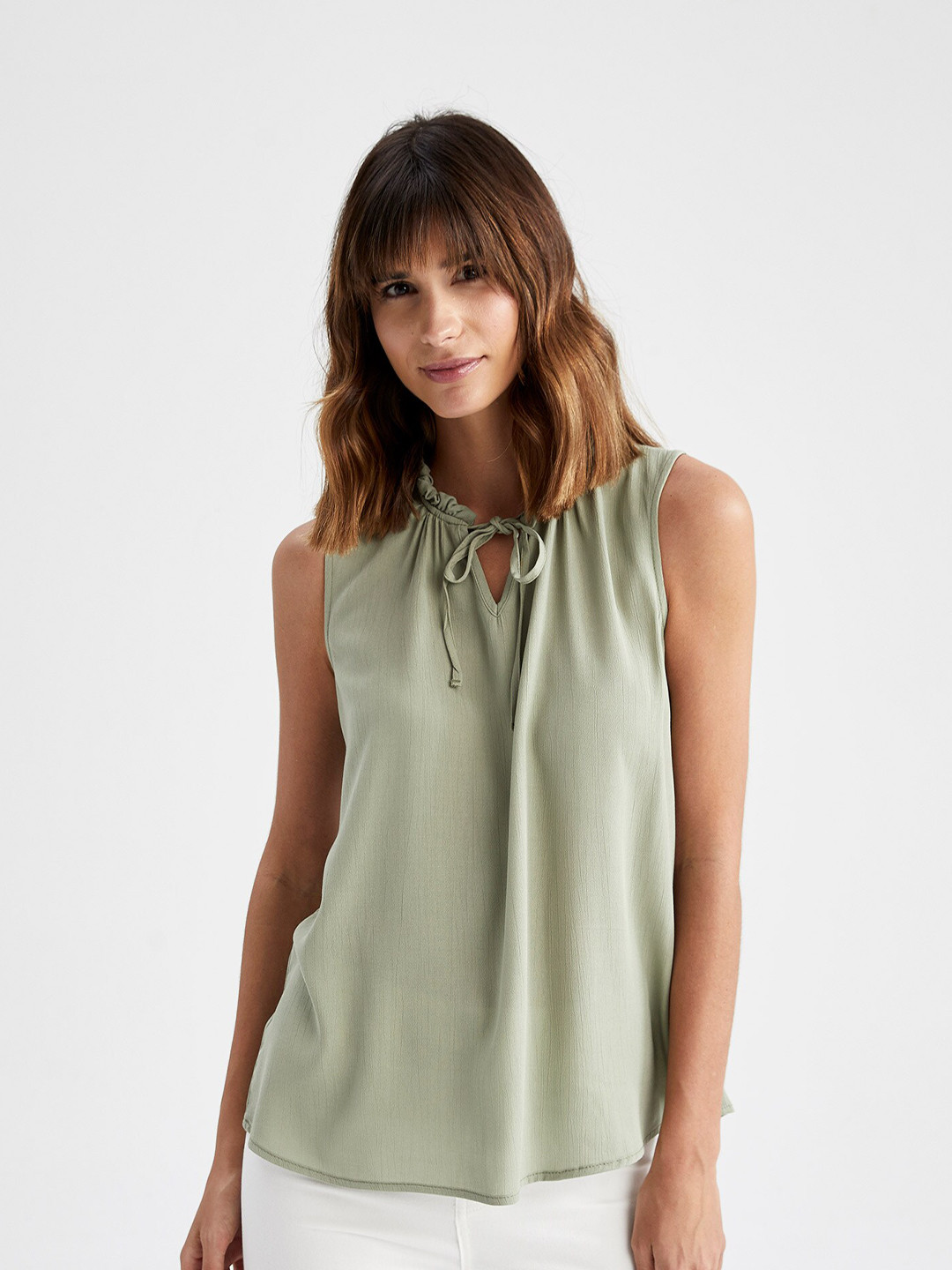 

DeFacto Tie-Up Neck Sleeveless Top, Green