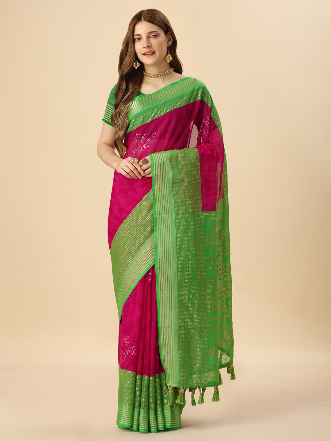 

Mitera Pink & Green Floral Printed Zari Pure Chiffon Saree