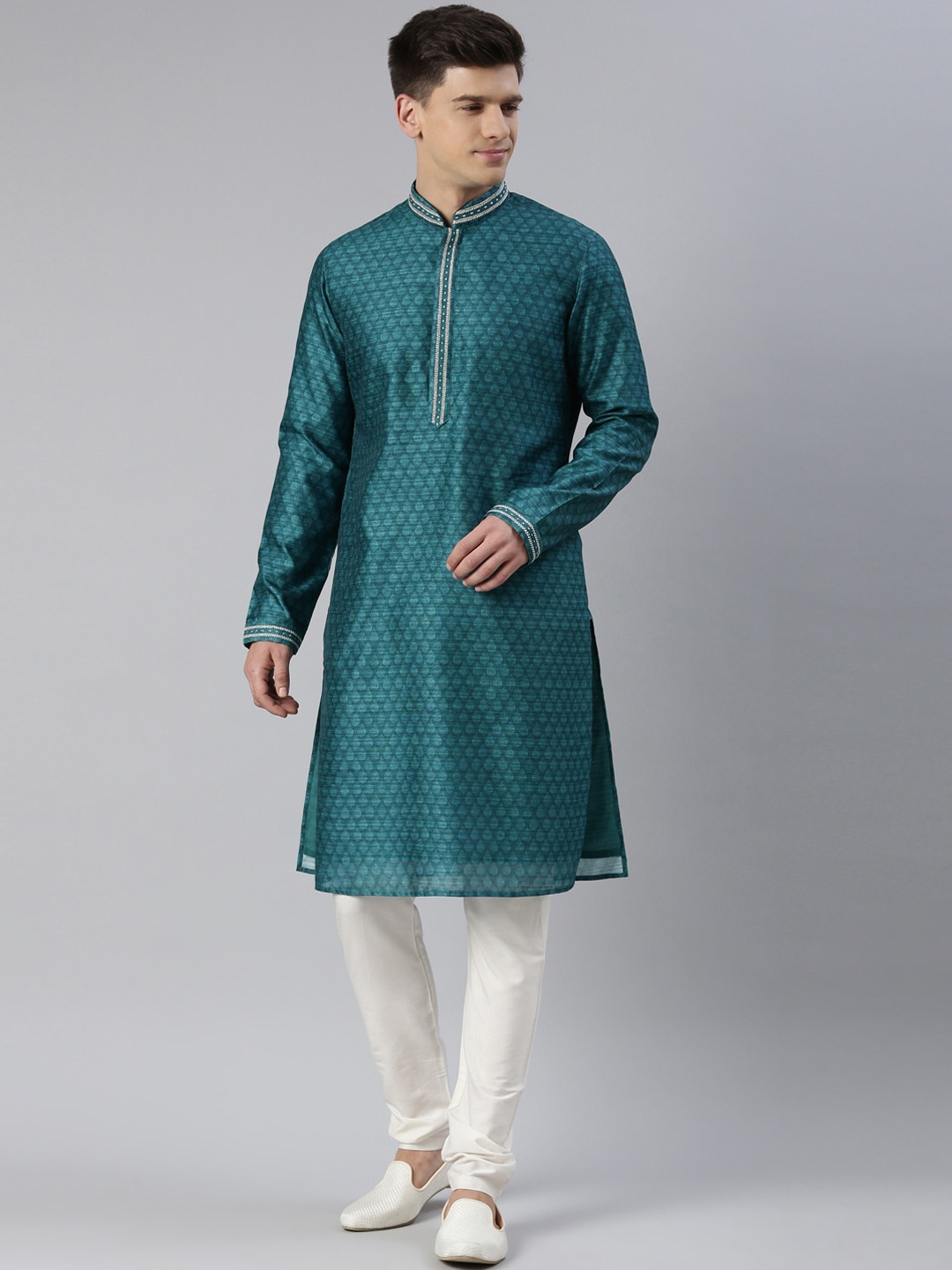

TheEthnic.Co Woven Design Regular Kurta With Churidar, Green
