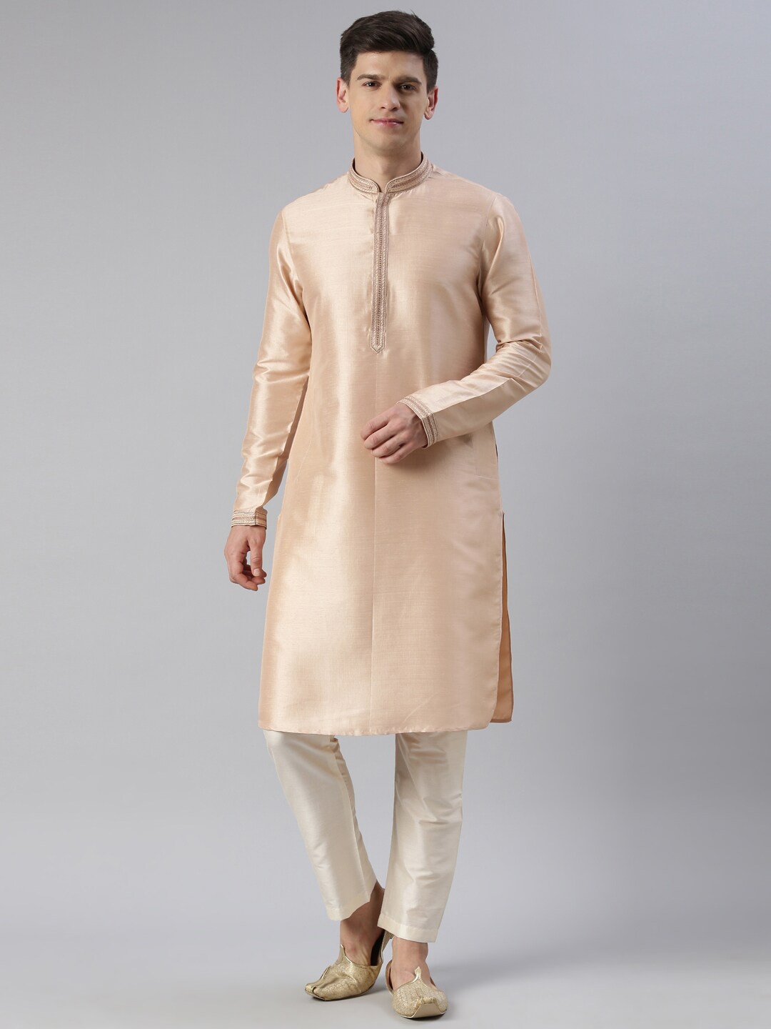 

TheEthnic.Co Embroidered Mandarin Collar Kurta with Churidar, Peach