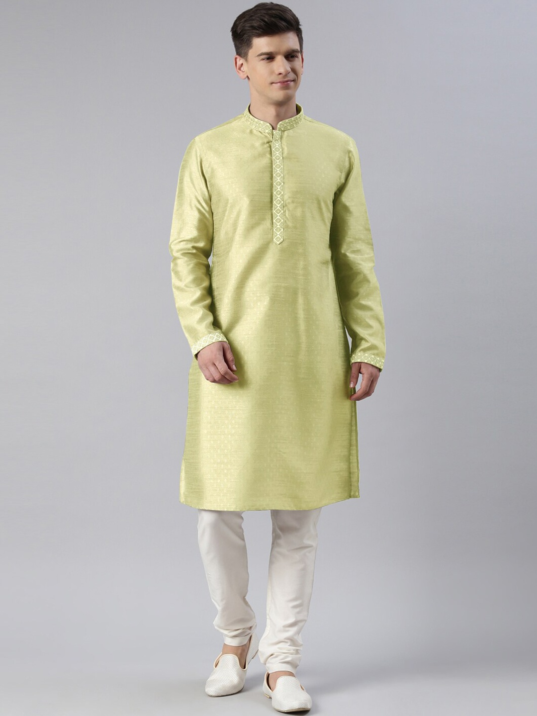 

TheEthnic.Co Woven Design Jacquard Kurta with Churidar, Green