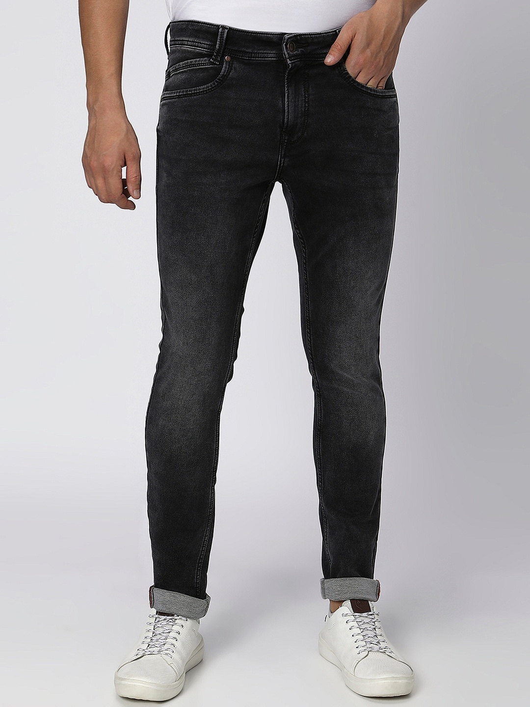 

Mufti Men Skinny Fit Light Fade Stretchable Clean Look Jeans, Black