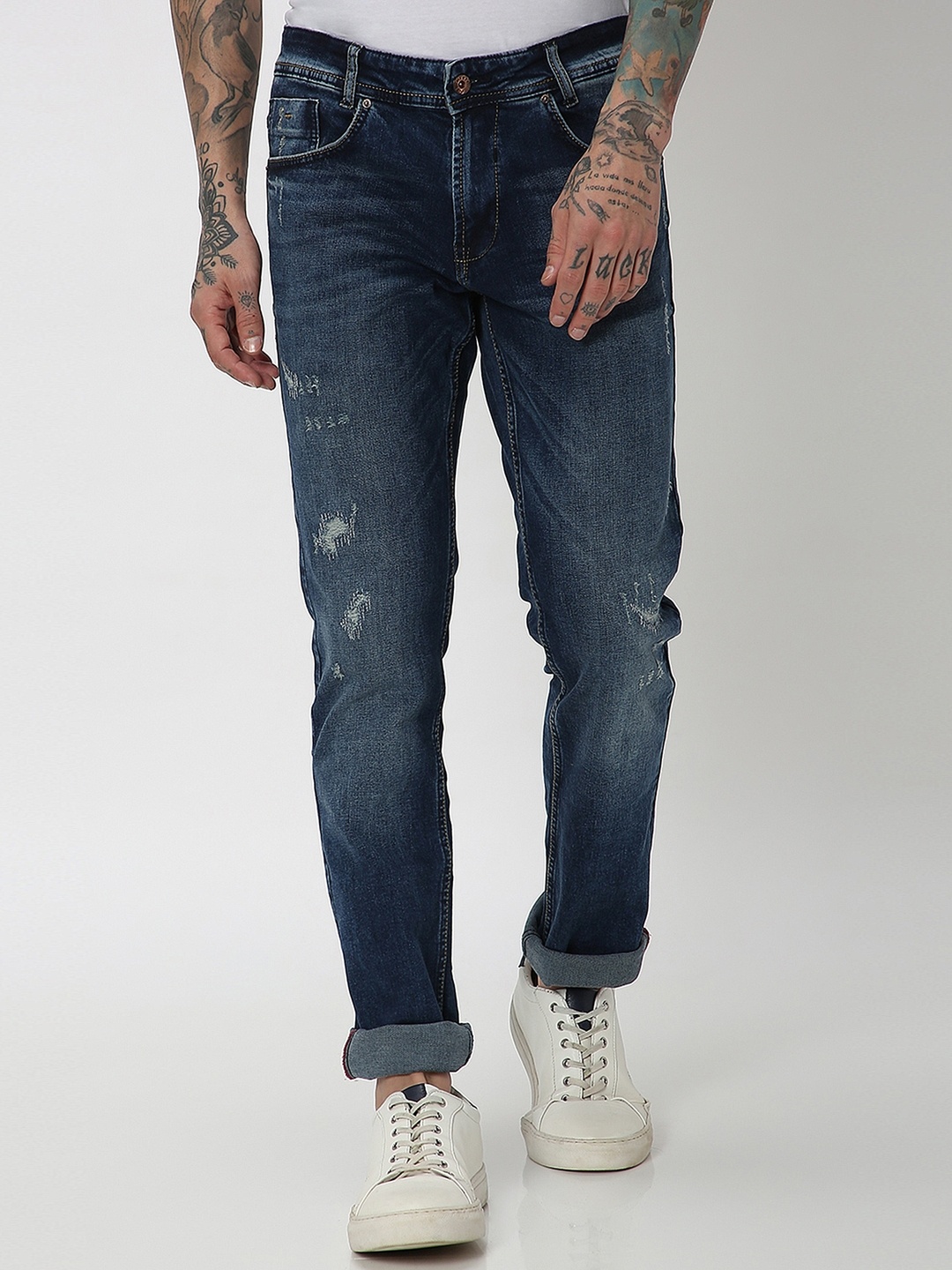 

Mufti Men Slim Fit Mid-Rise Mildly Distressed Light Fade Stretchable Jeans, Blue
