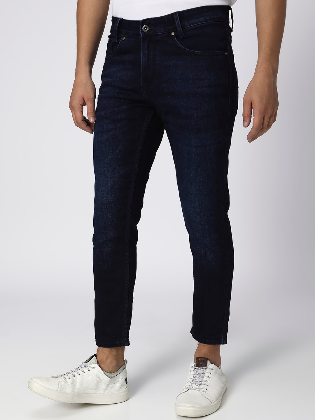 

Mufti Men Mid-Rise Light Fade Clean Look Stretchable Jeans, Blue