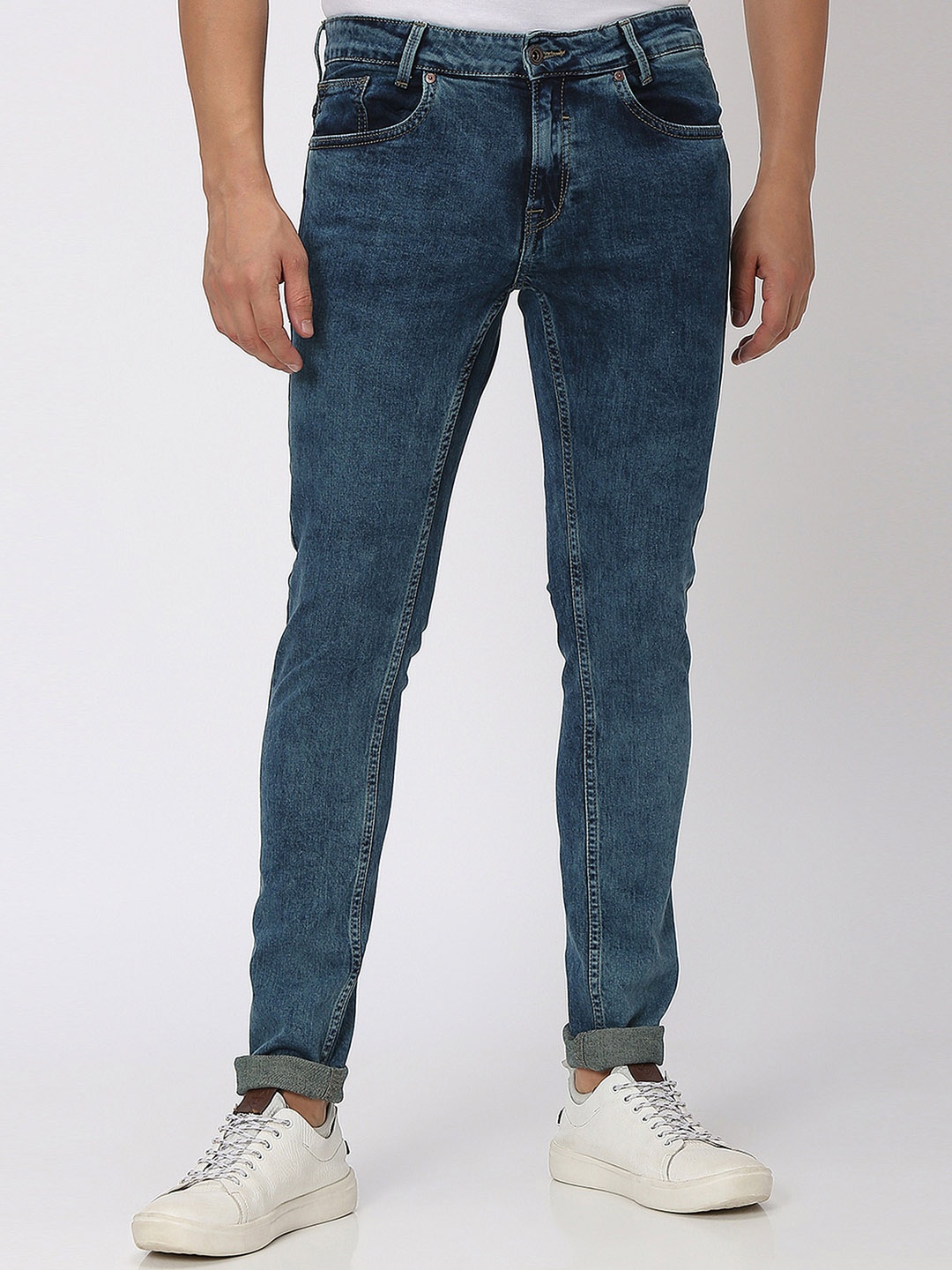 Mufti Men Skinny Fit Light Fade Stretchable Clean Look Jeans, Navy blue