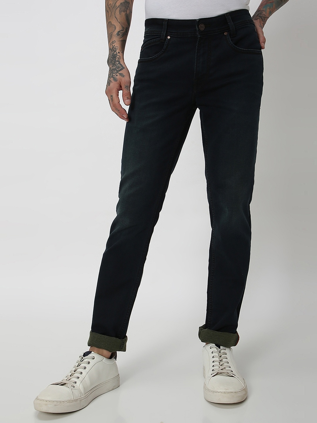 

Mufti Men Mid-Rise Slim Fit Light Fade Clean Look Stretchable Jeans, Blue