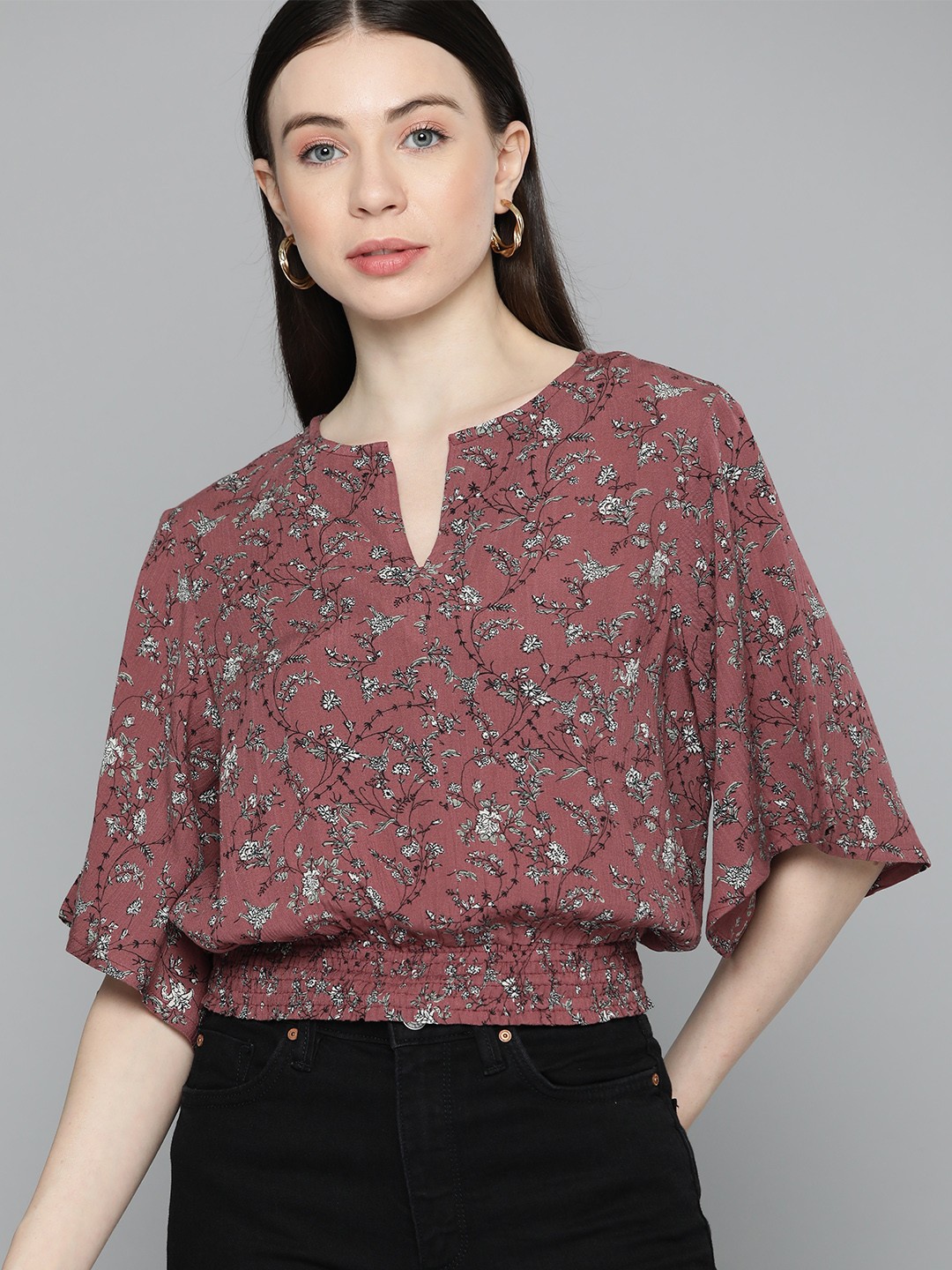 

Chemistry Floral Print Flared Sleeves Crop Top With Smocked Detail, Brown