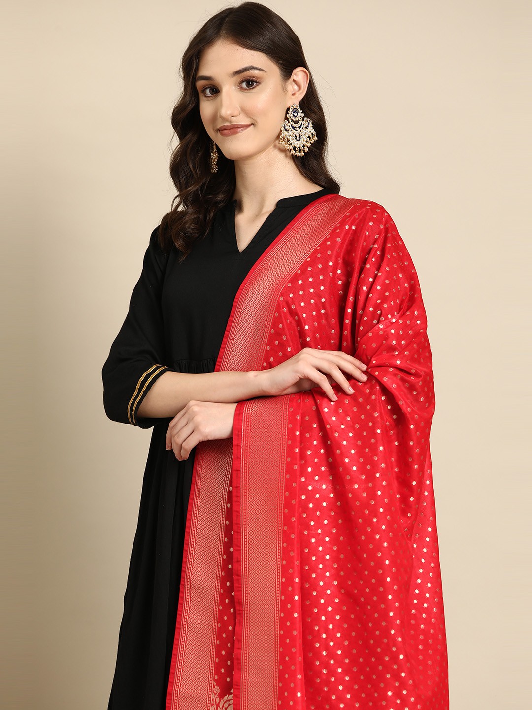 

Banarasi Style Woven Design Art Silk Dupatta with Zari, Red