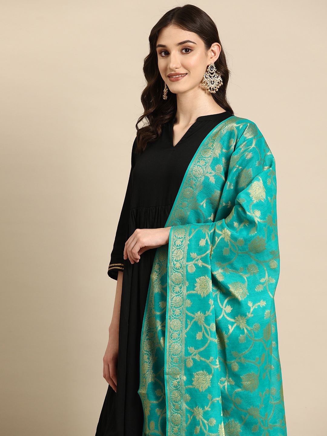 

Banarasi Style Woven Design Cotton Silk Dupatta with Zari, Green
