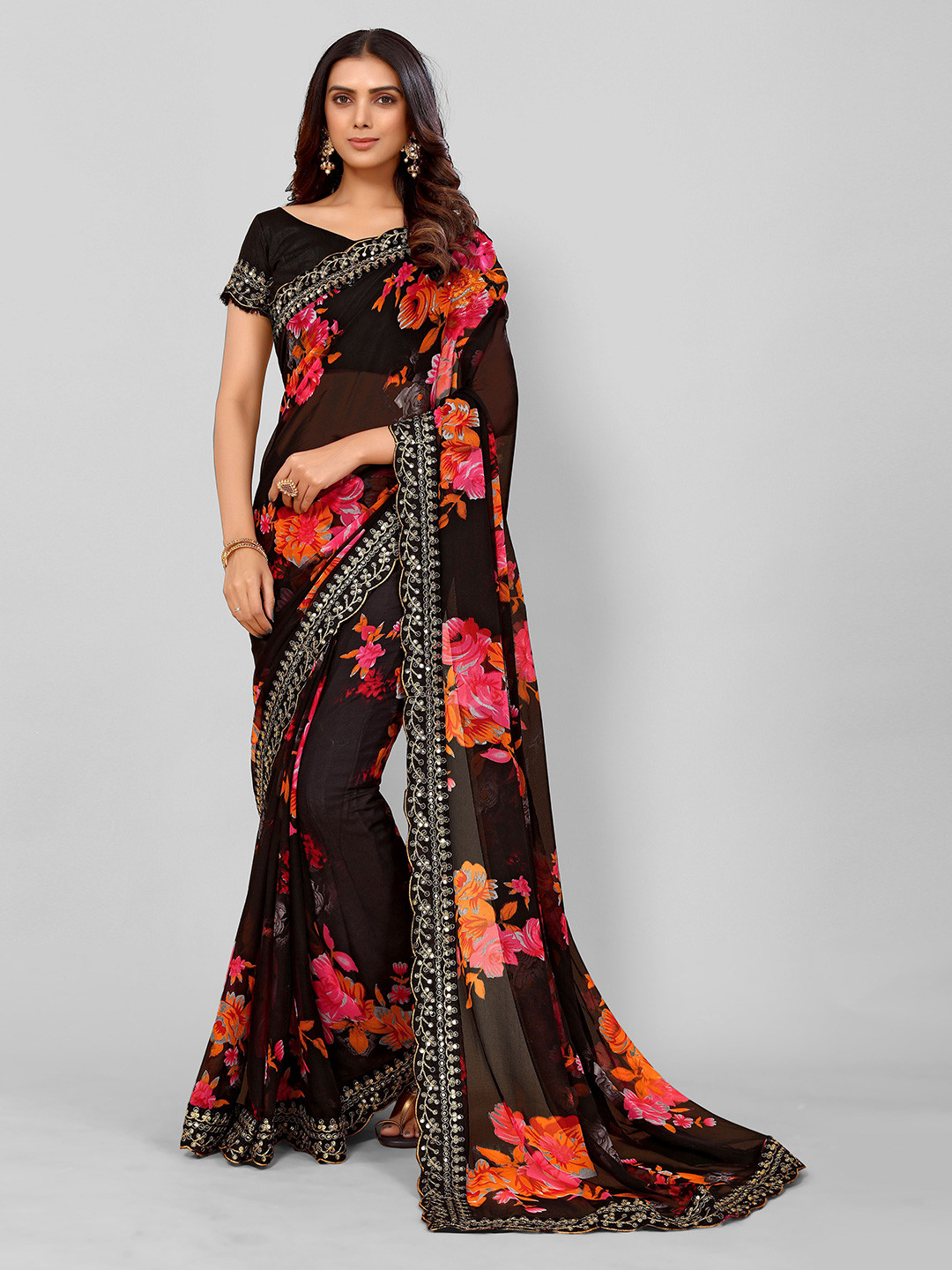 

DIVASTRI Floral Printed Embellished Saree, Black