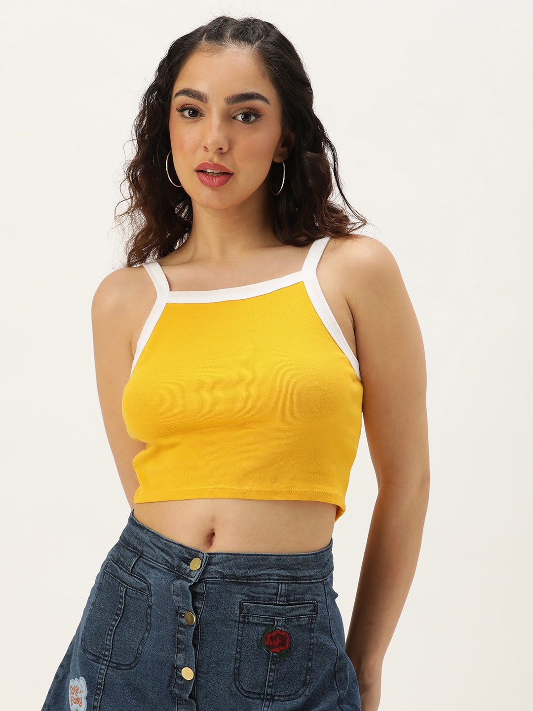 

FOREVER 21 Solid Sleeveless Regular Crop Top, Yellow
