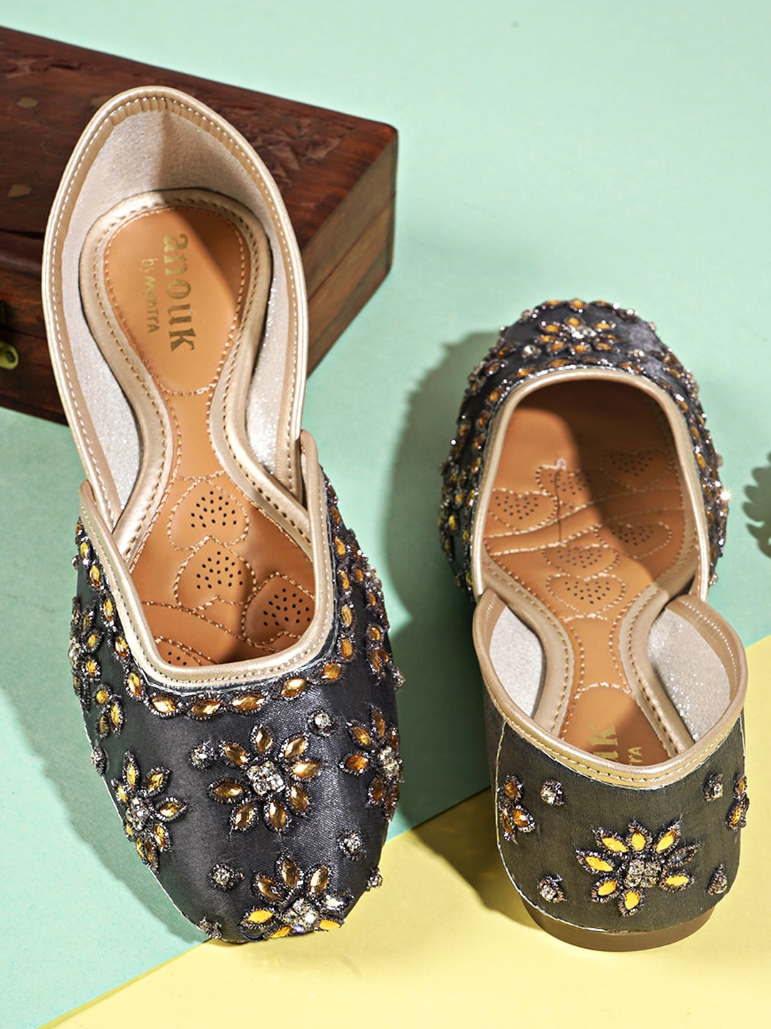 

Anouk Grey And Gold-Toned Embellished Ethnic Mojaris