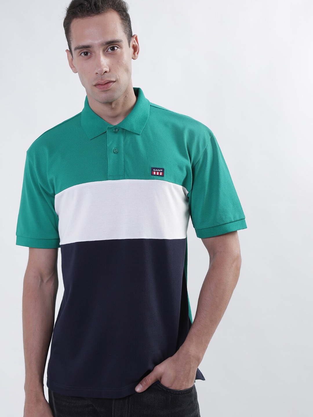 

GANT Men Colourblocked Polo Collar Cotton T-Shirt, Green