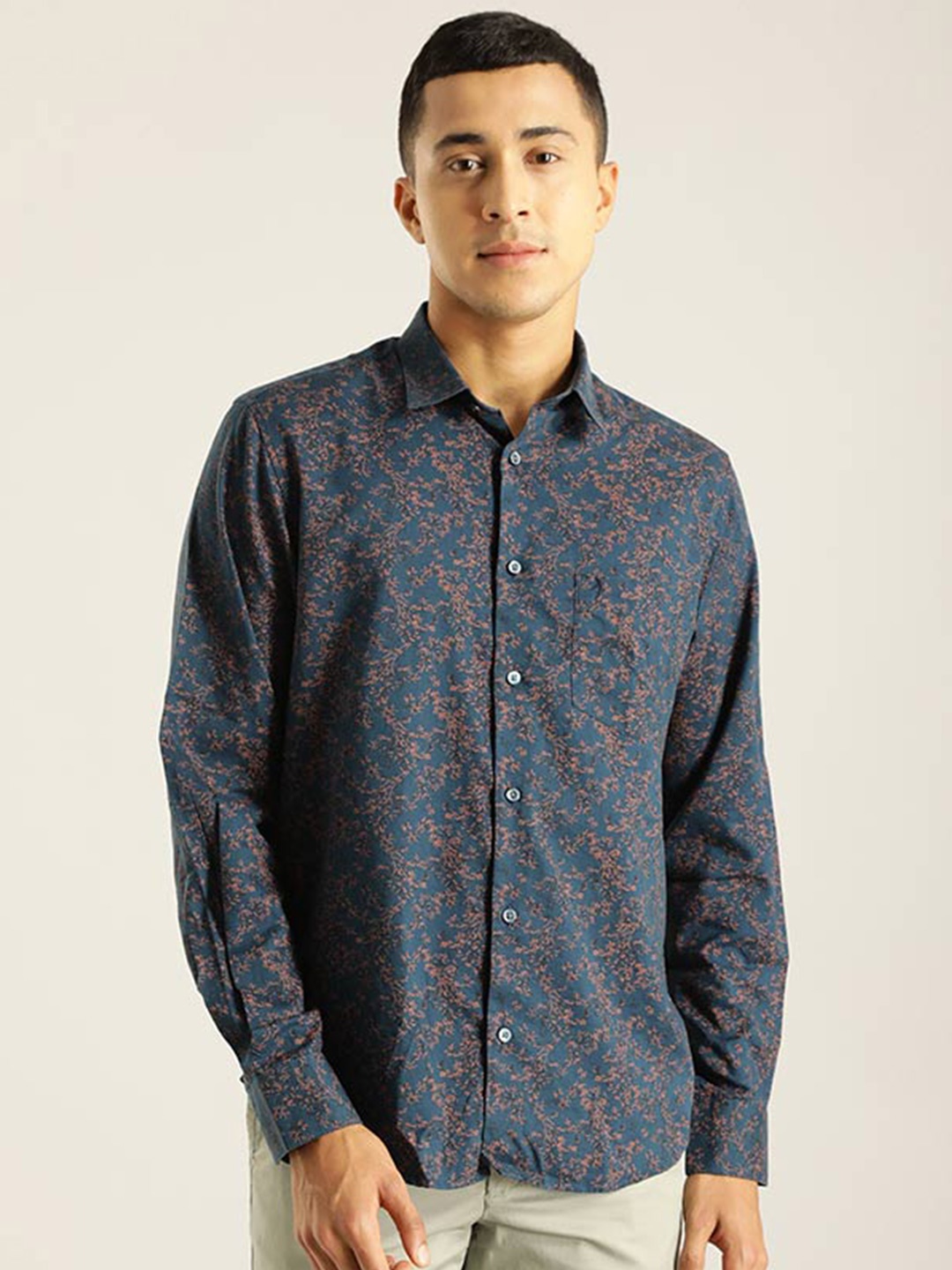 

Indian Terrain Chiseled Slim Fit Floral Printed Casual Shirt, Navy blue