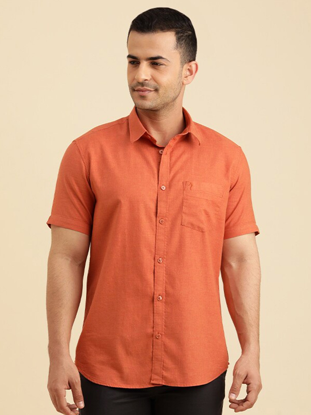 

Indian Terrain Chiseled Slim Fit Casual Pure Cotton Shirt, Red