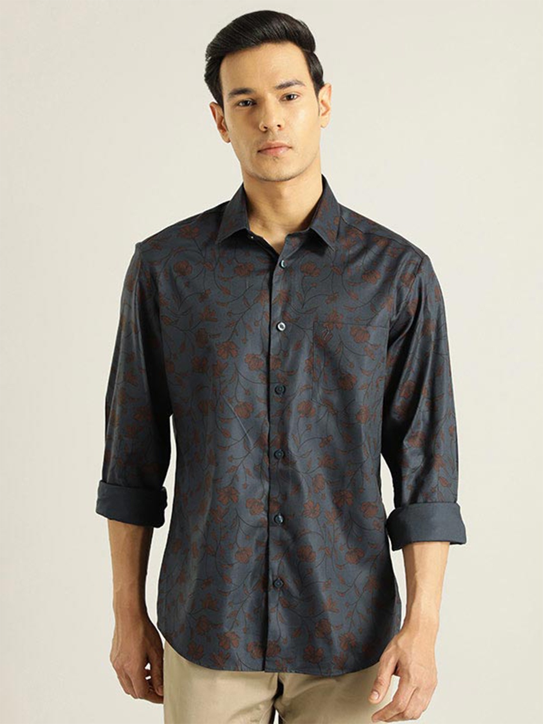 

Indian Terrain Chiseled Floral Printed Slim Fit Pure Cotton Casual Shirt, Grey