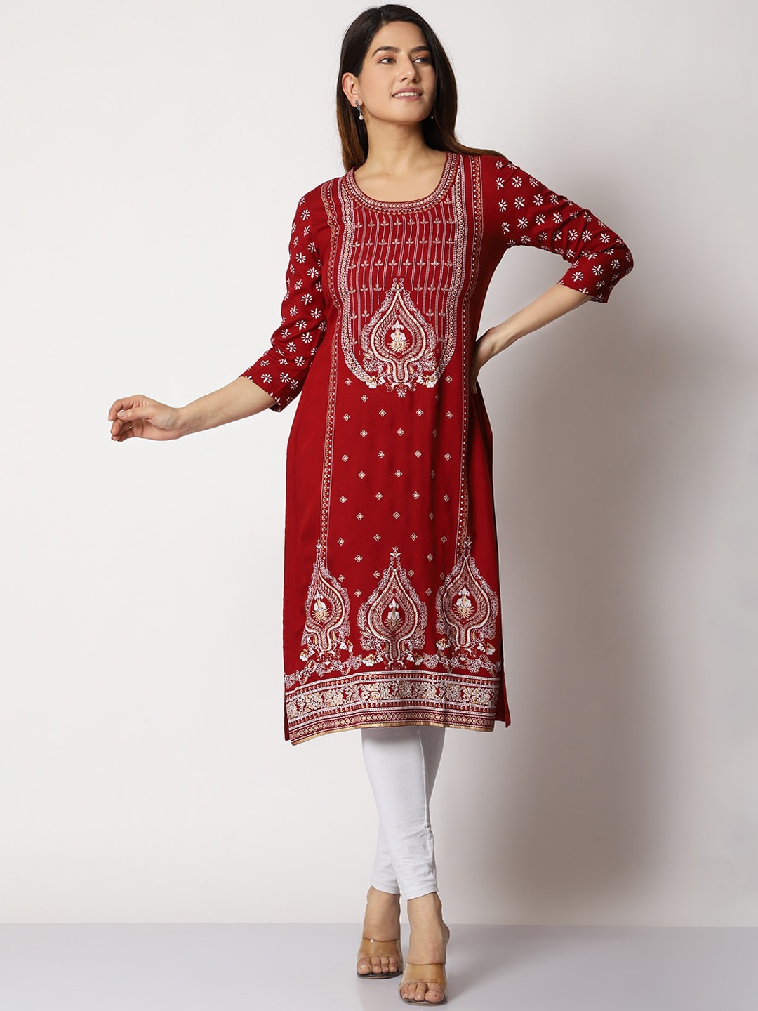 

SHEREEN Ethnic Motifs Printed Thread Work Kurta, Maroon
