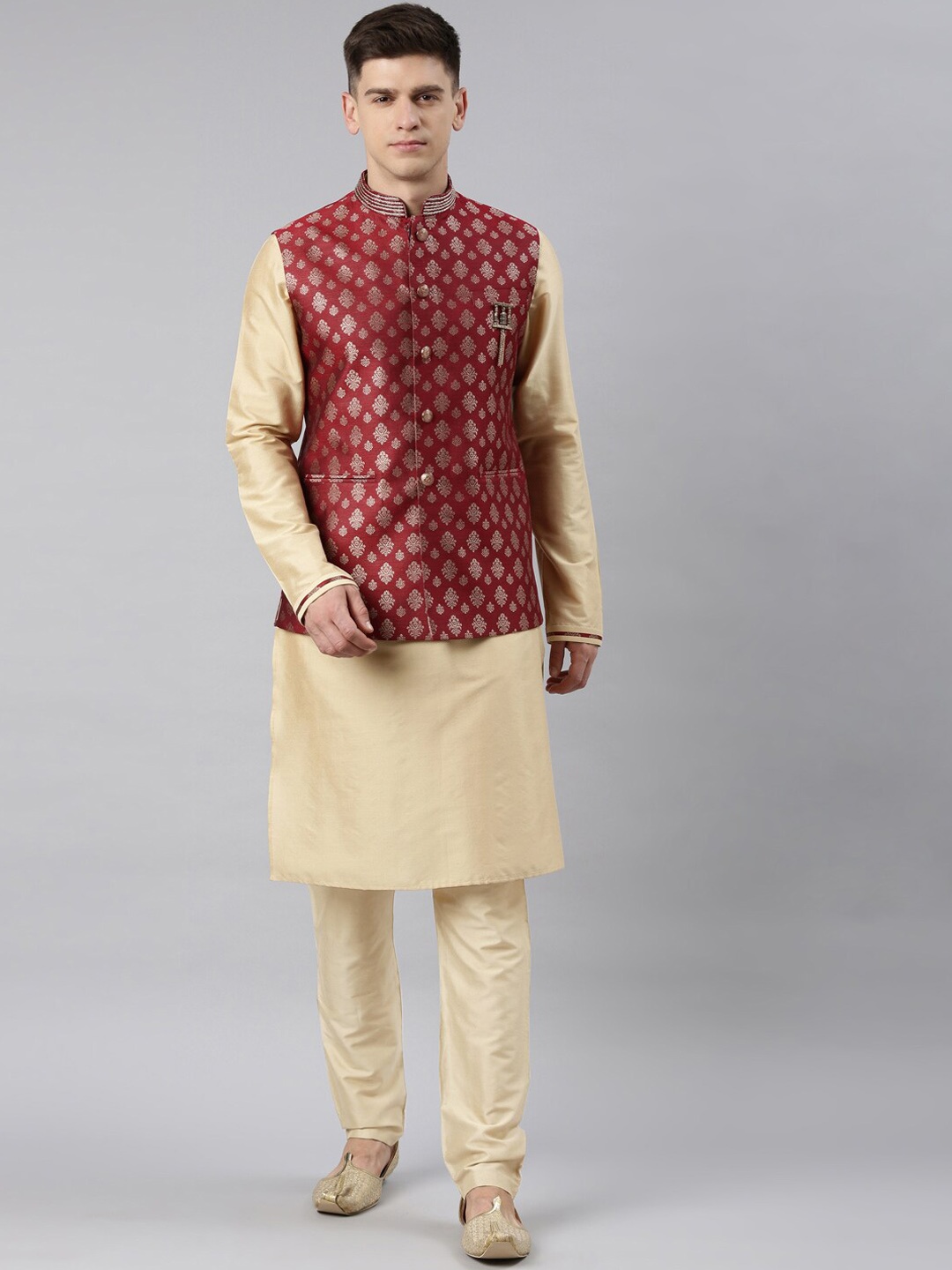

TheEthnic.Co Ethnic Motifs Printed Mandarin Collar Jacket Kurta With Churidar, Maroon