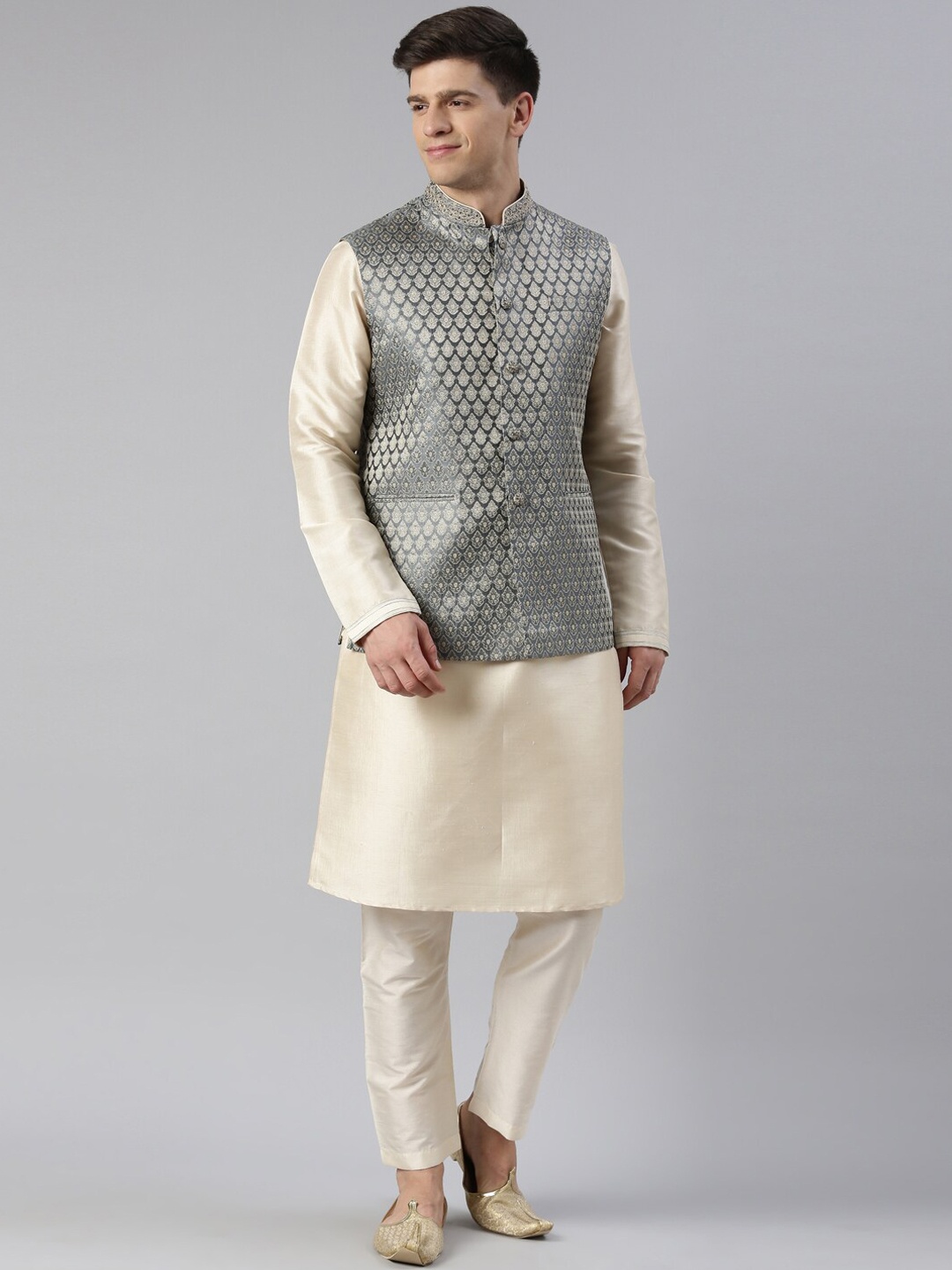 

TheEthnic.Co Woven Design Mandarin Collar Jacket Kurta With Pyjamas, Grey