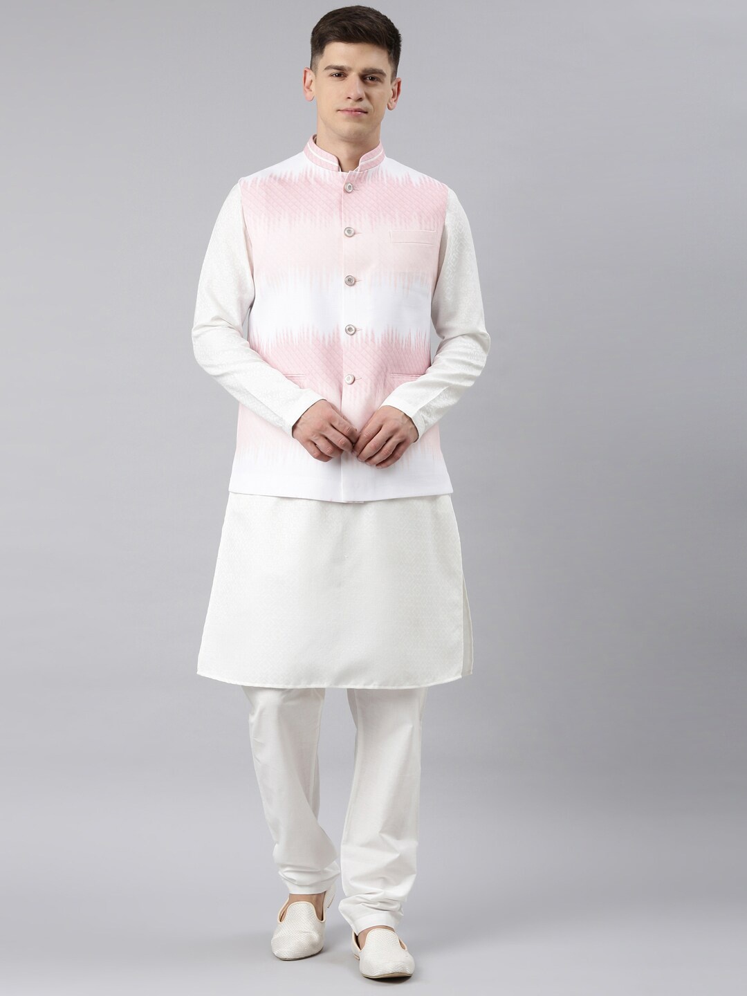 

TheEthnic.Co Mandarin Collar Regular Pure Cotton Kurta with Pyjamas & Printed Nehru Jacket, Pink