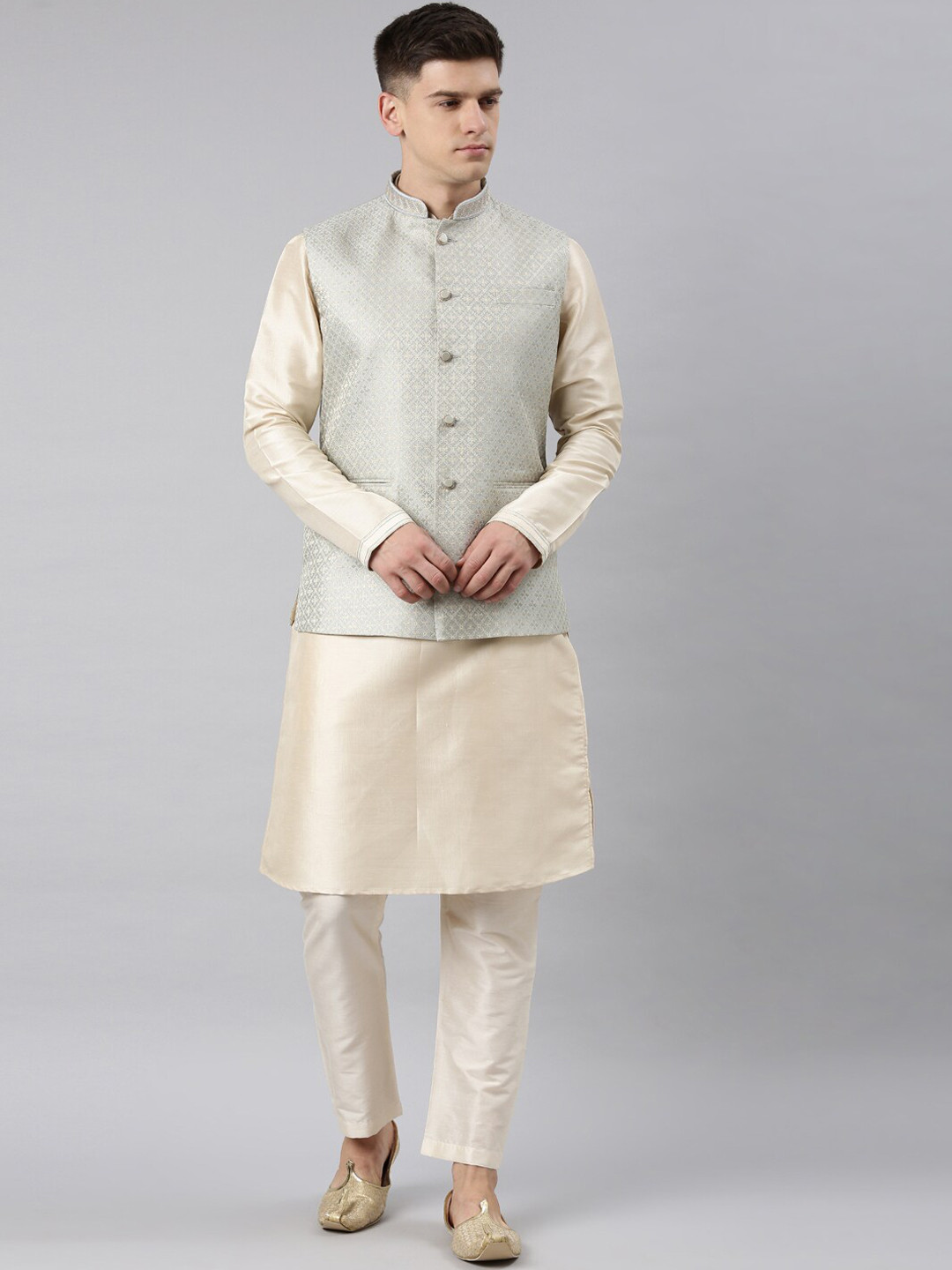 

TheEthnic.Co Regular Kurta With Pyjamas, Cream
