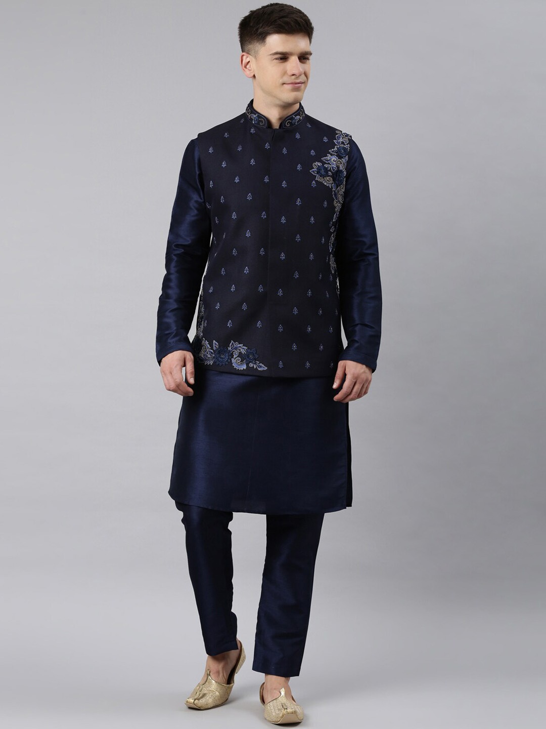 

TheEthnic.Co Embroidered Mandarin Collar Threak Work Jacket Kurta With Pyjamas, Navy blue