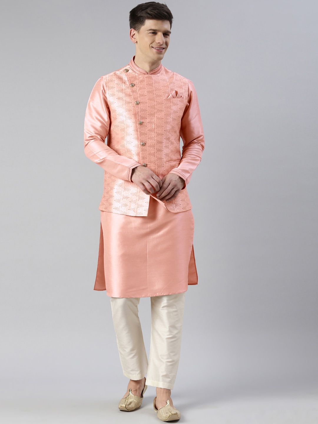 

TheEthnic.Co Angrakha Kurta & Pyjamas with Self Design Nehru Jacket, Pink