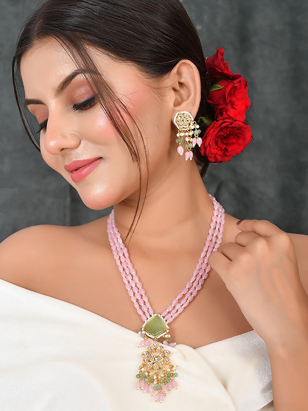 

DASTOOR Gold-Plated Stone-Studded & Beaded Jewellery Set