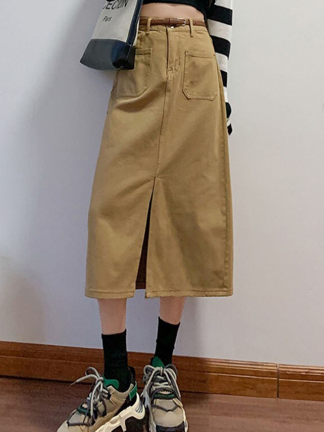

StyleCast Womems Stright Midi Skirt, Khaki