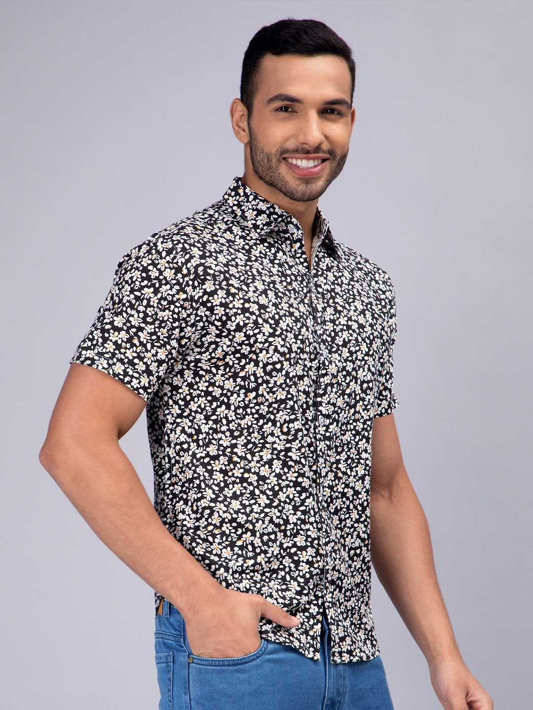 

Mad Over Print Floral Printed Comfort Slim Fit Opaque Casual Shirt, Black