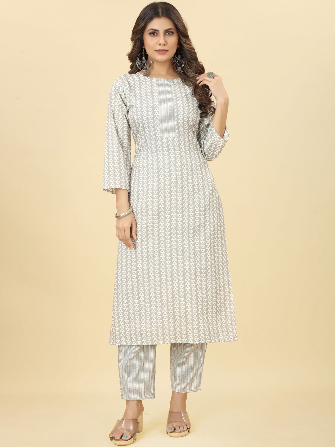 

KALINI Ethnic Motifs Printed Regular Kurta with Trousers, Grey
