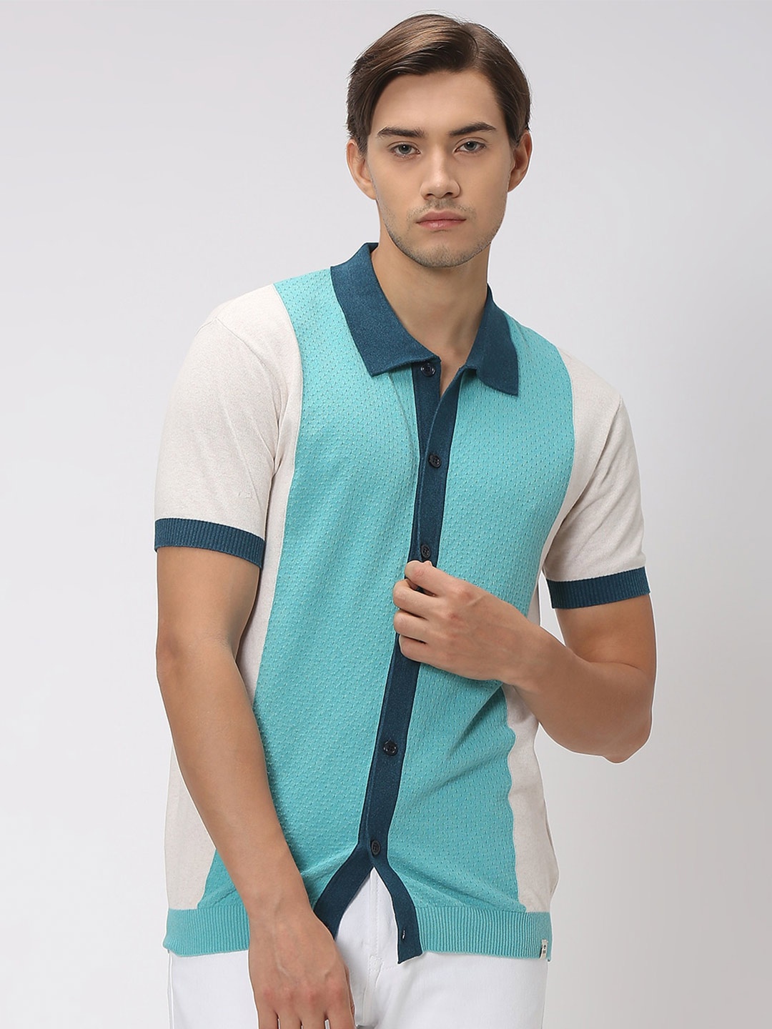 

Mufti Colourblocked Slim Fit Knitted Pure Cotton Casual T-shirt, Blue