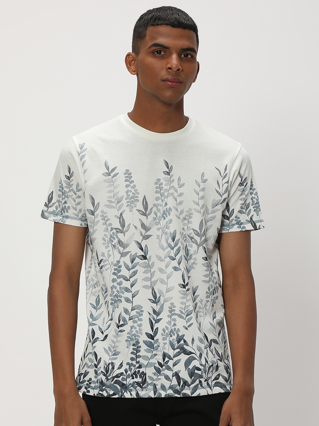 

Mufti Floral Printed Slim Fit T-shirt, White